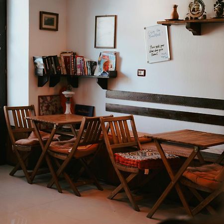 Maya Hostel Berat Buitenkant foto